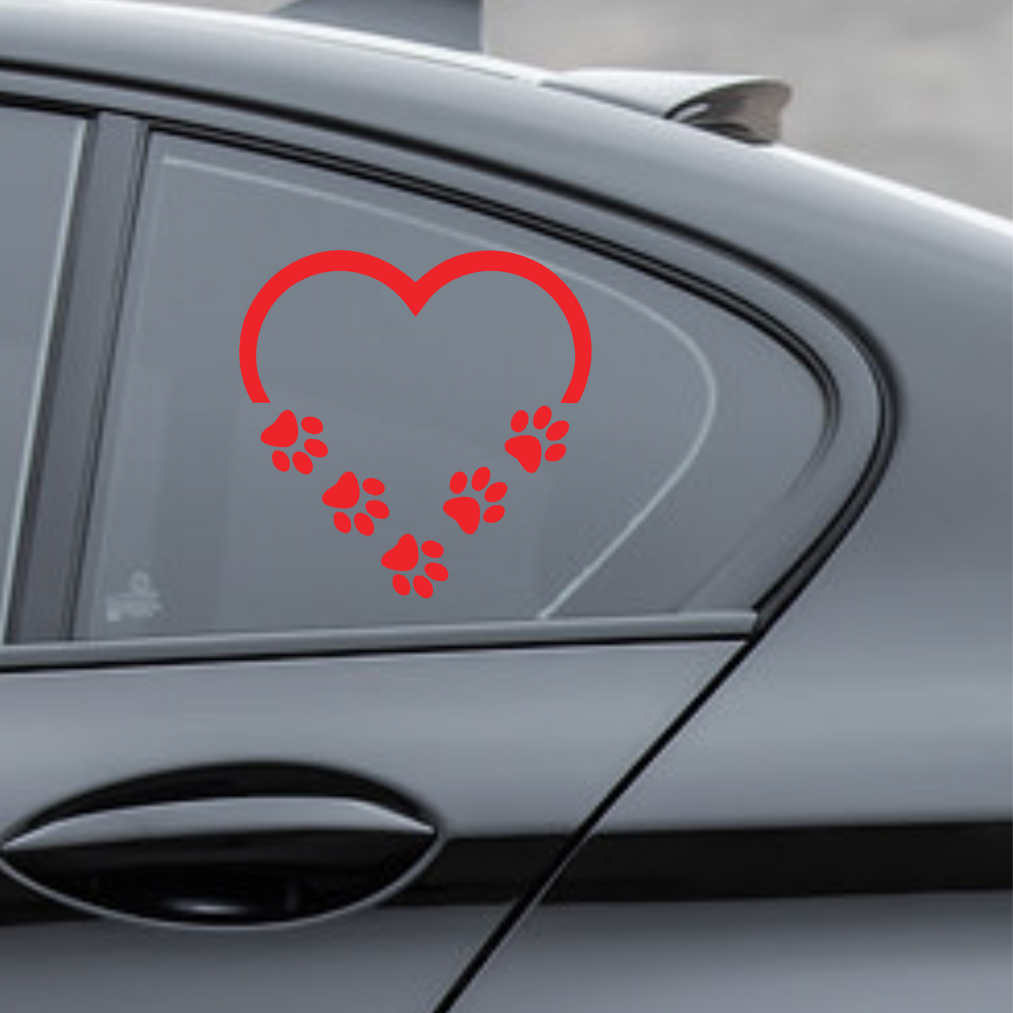 Naljepnica za auto "Šapice-srce"