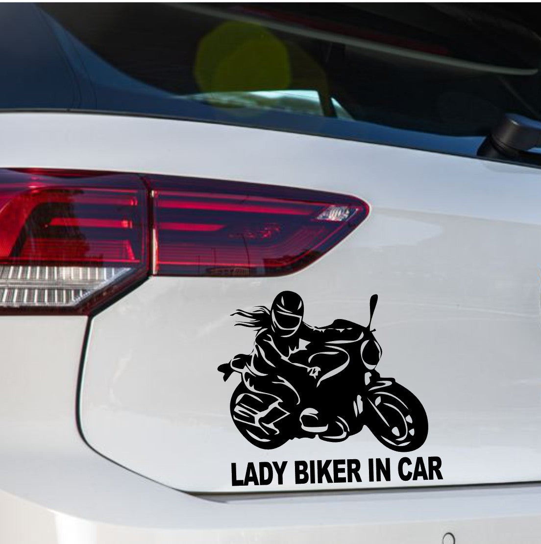 Naljepnica za auto "Lady biker in car"